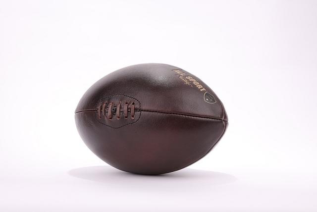 Ballon de Rugby en Cuir Vintage - Chocolat