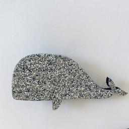 Broche pailletée -  Baleine - Argentée