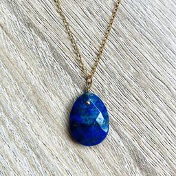 Collier Alma Lapis Lazuli bleu plaqué or