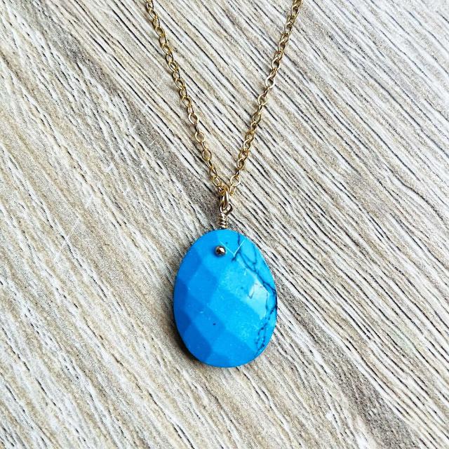 Collier Alma Howlite turquoise plaqué or